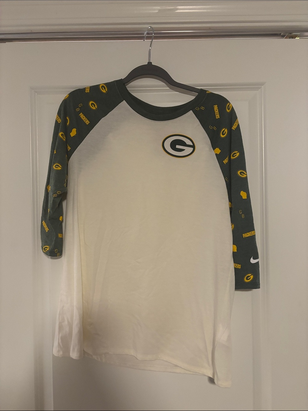 Women’s Green Bay Packer shirt